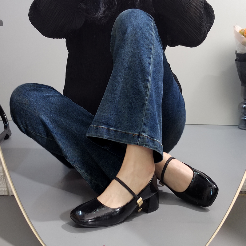 French Minimalist Square Buckle Chunky Heel Mary Jane Shoes for Women 4CM - Image 4