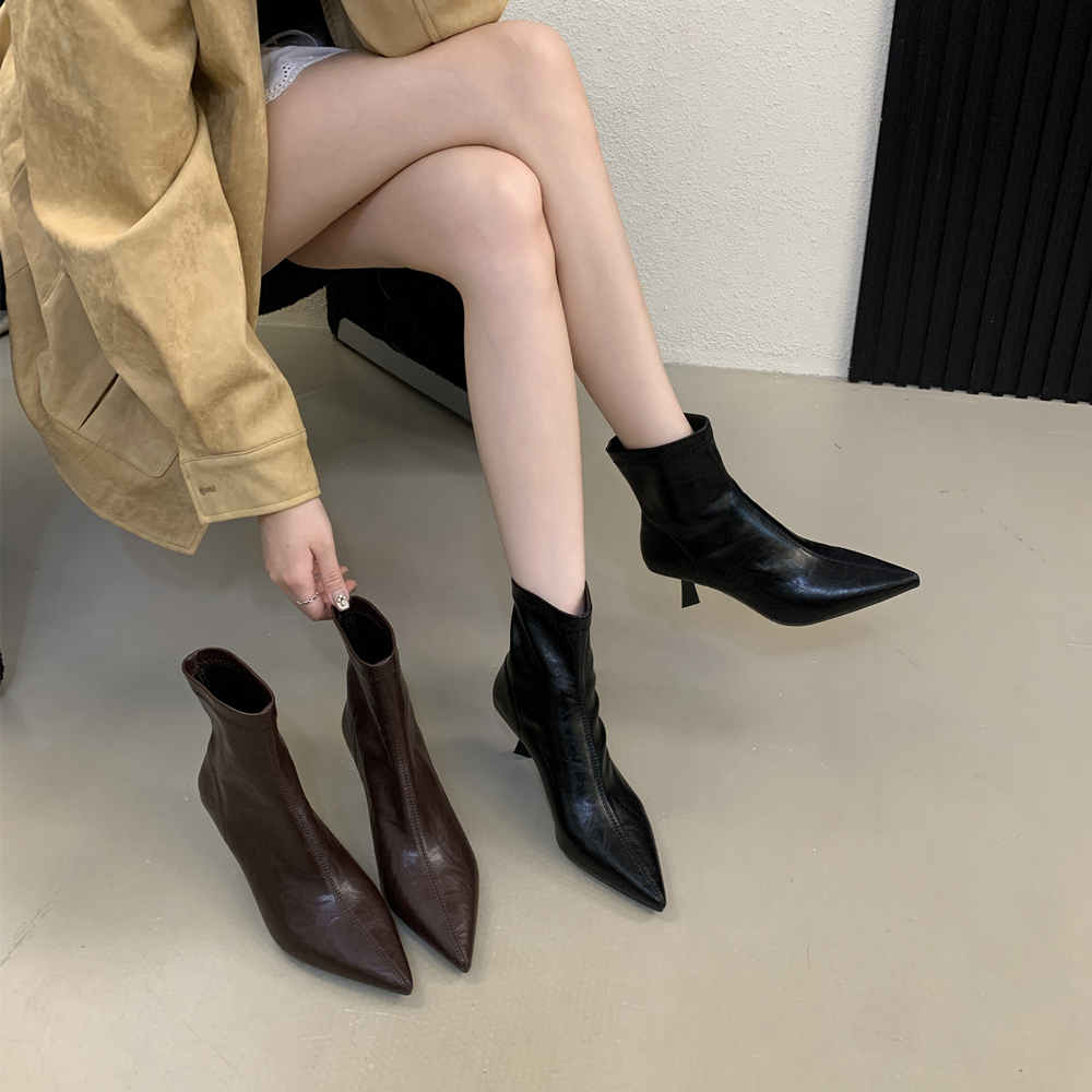 Pointed Toe Stiletto Fashion Boots 2025 Winter European American New Style Mid Heel Short Boots Simple Chelsea Boots