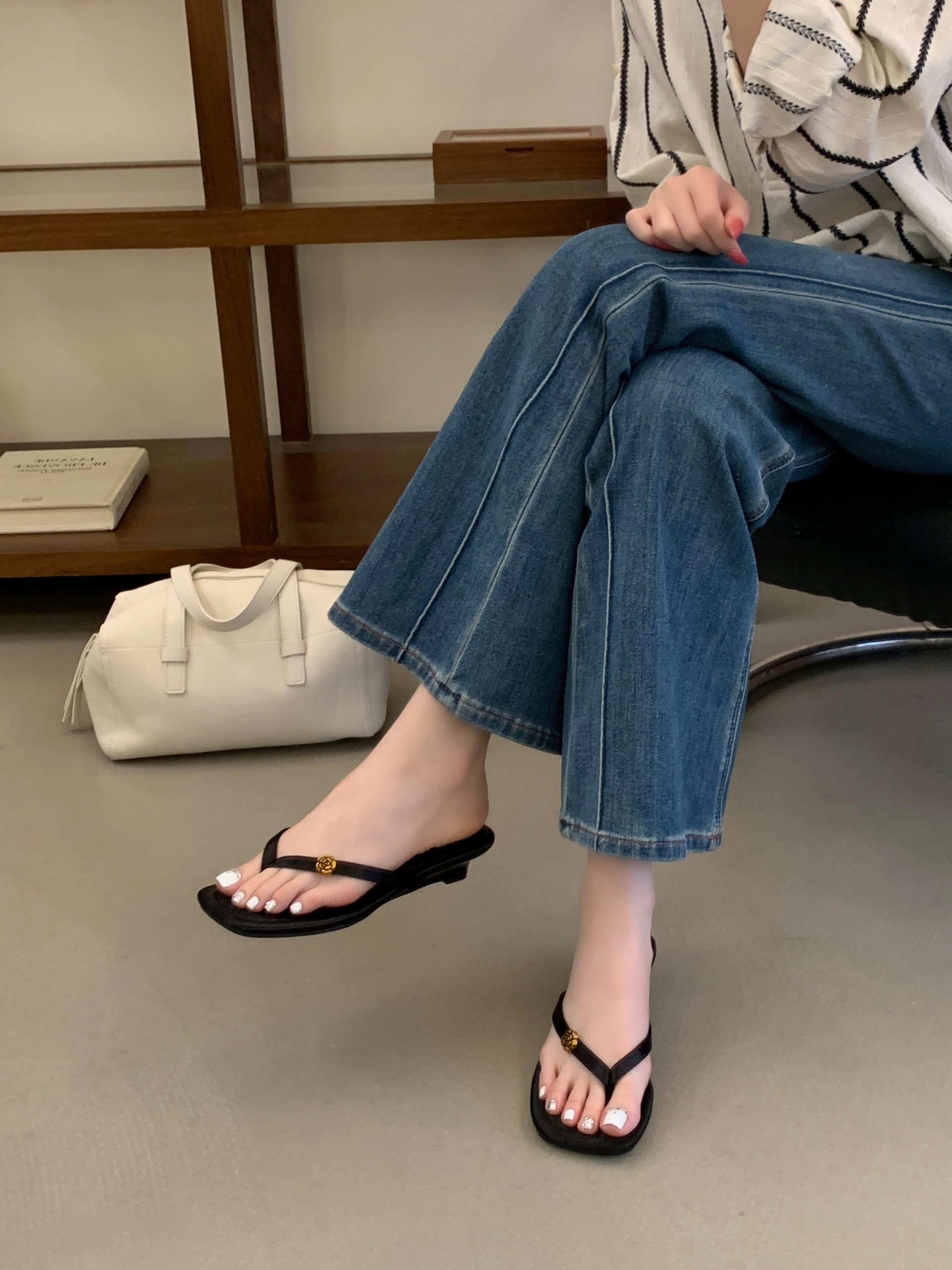 French Flat Thong Sandals Women Summer 2026 New Beach Slippers - Image 3